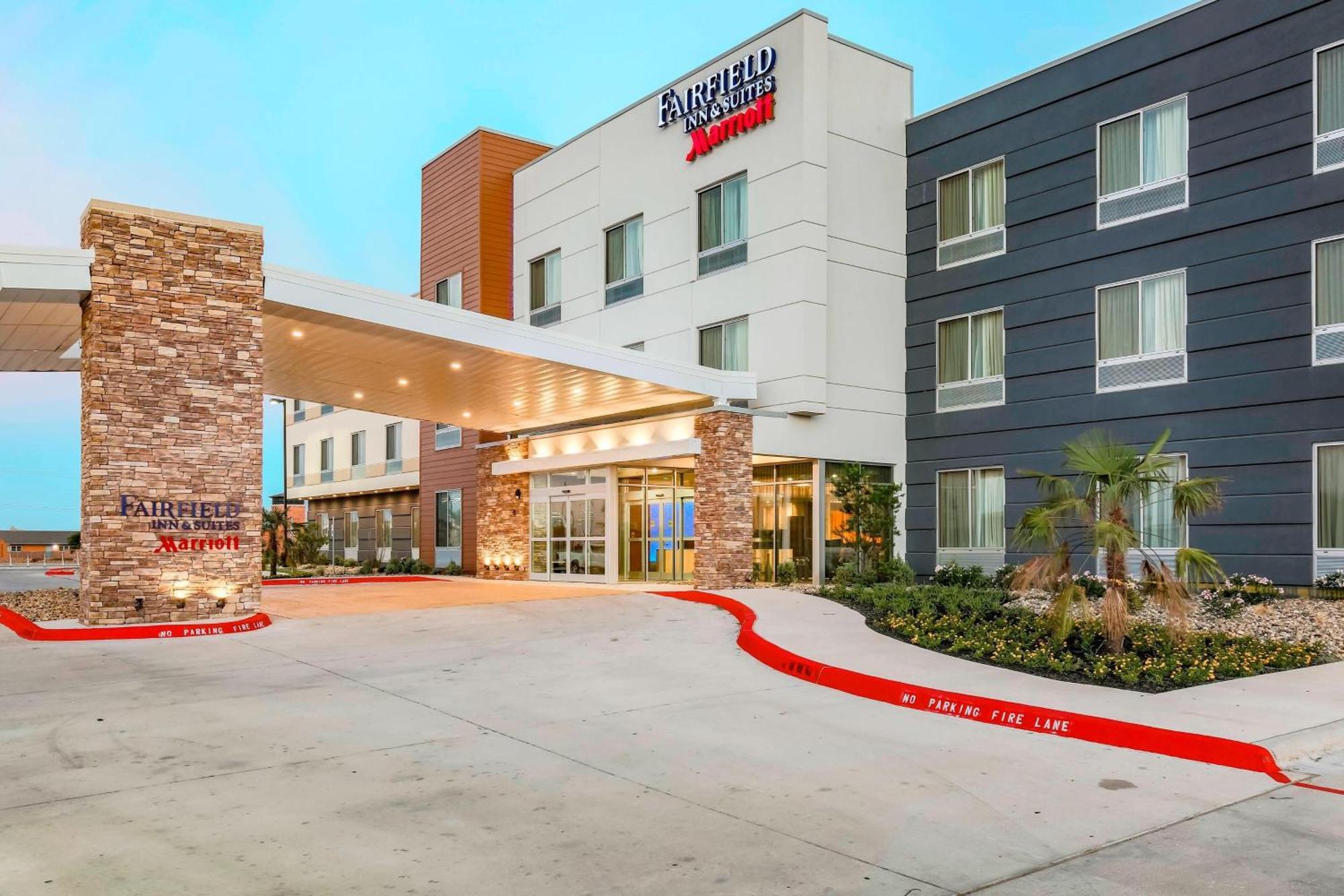 Fairfield Inn & Suites By Marriott Snyder Bagian luar foto
