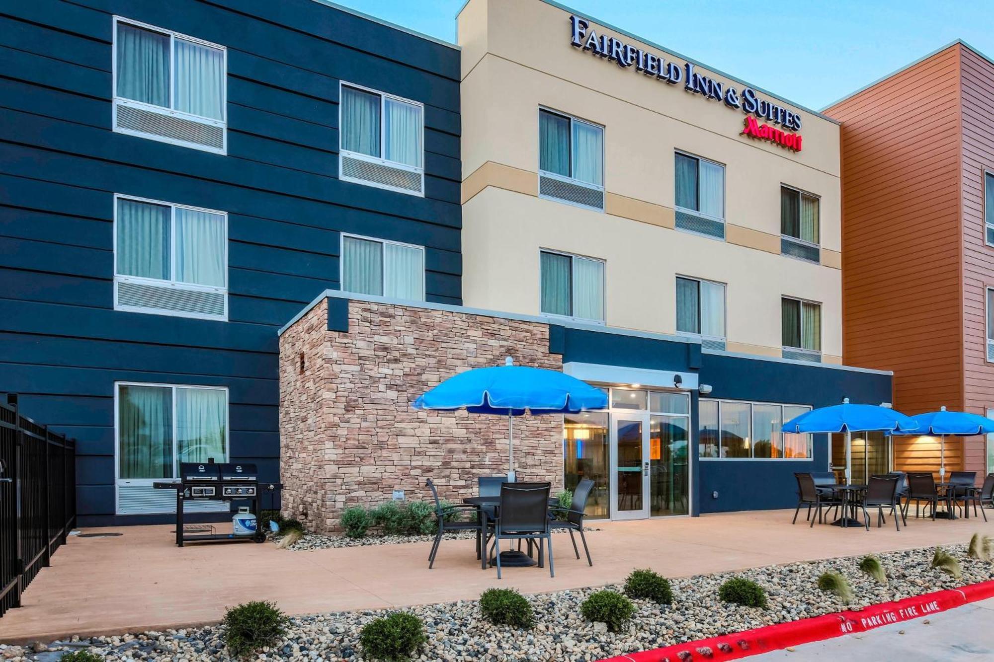 Fairfield Inn & Suites By Marriott Snyder Bagian luar foto
