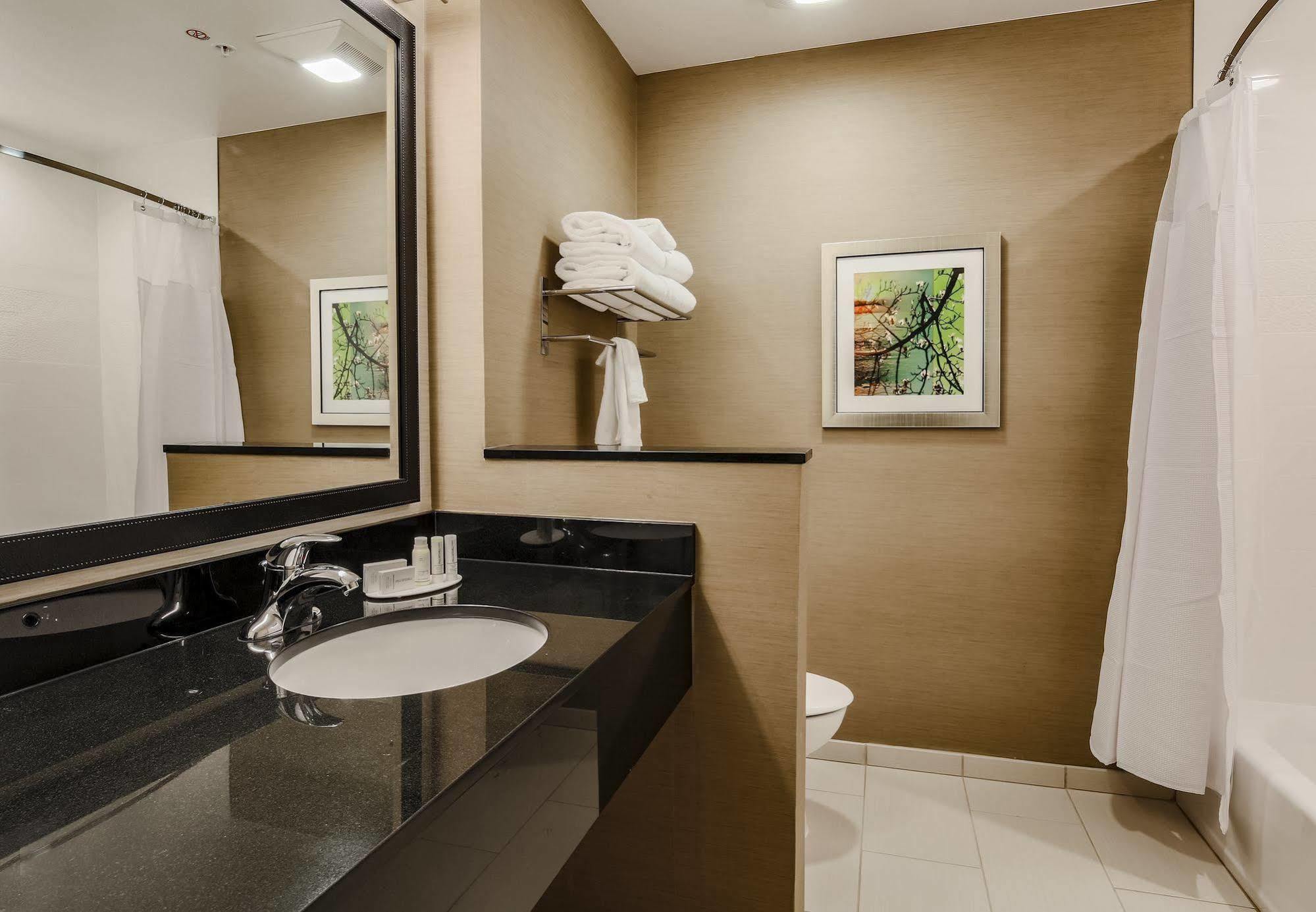Fairfield Inn & Suites By Marriott Snyder Bagian luar foto